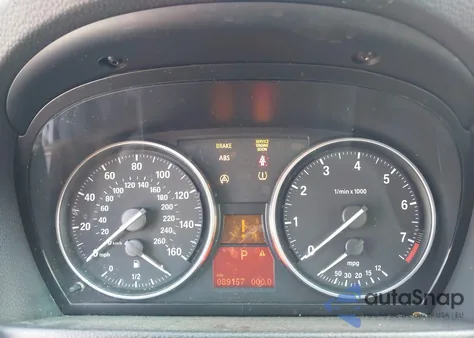 2011 BMW 328I z USA, uszkodzony, nr VIN WBAPH7C56BE675958